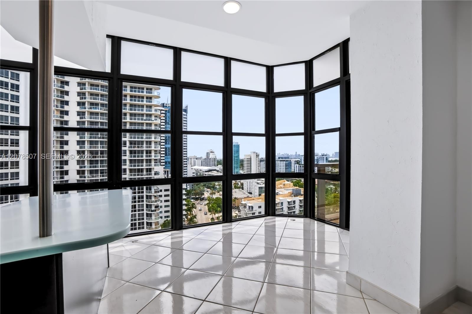 6423 S Collins Ave # 1702