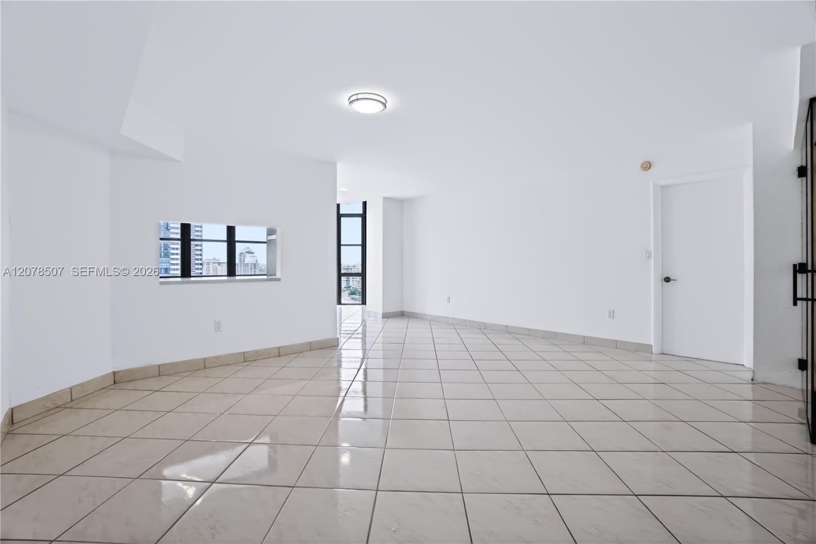 6423 S Collins Ave # 1702