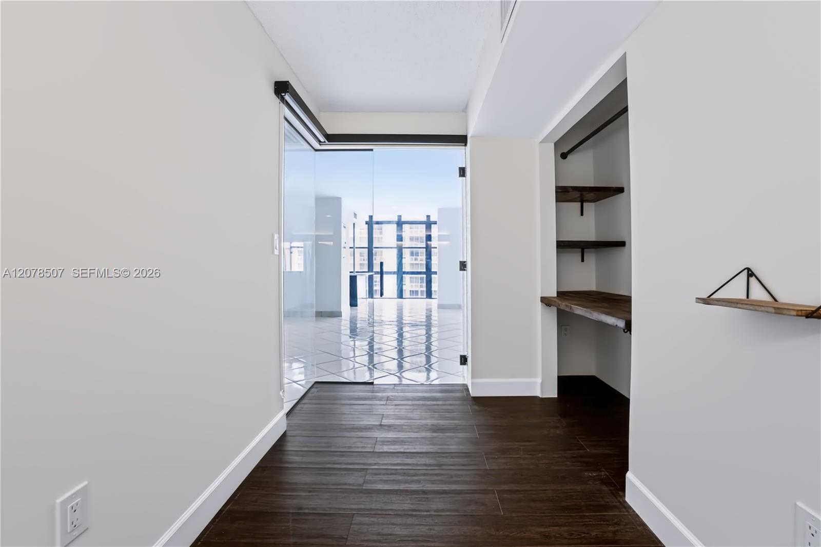 6423 S Collins Ave # 1702