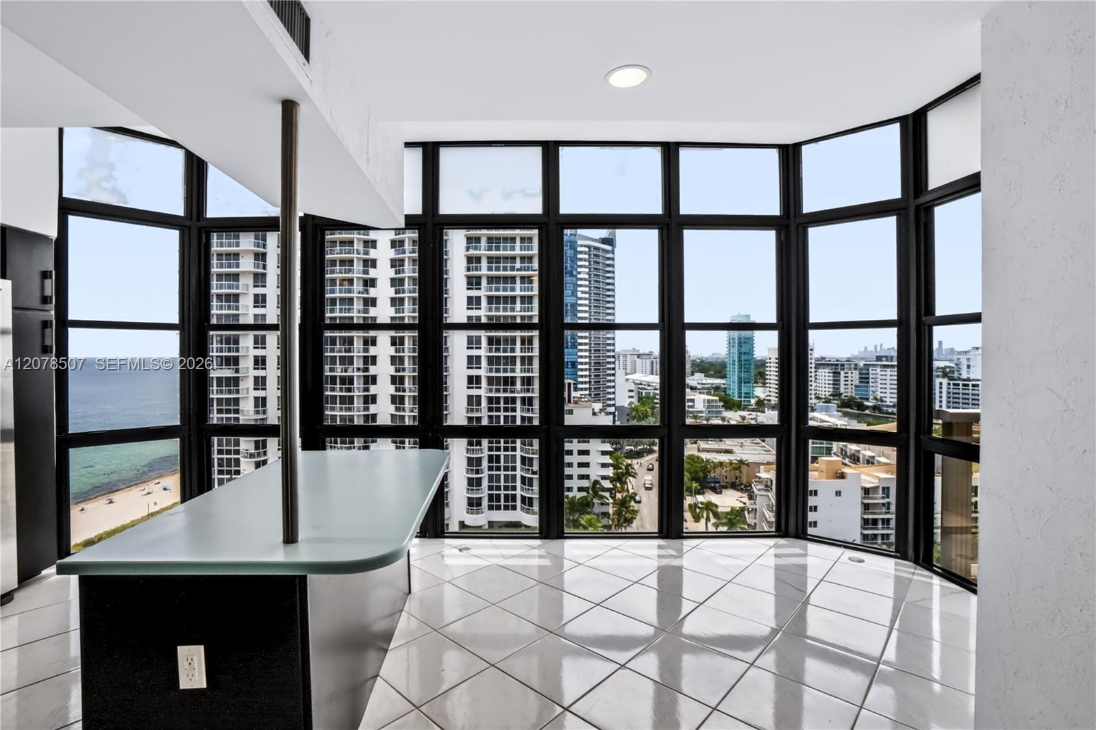 6423 S Collins Ave # 1702