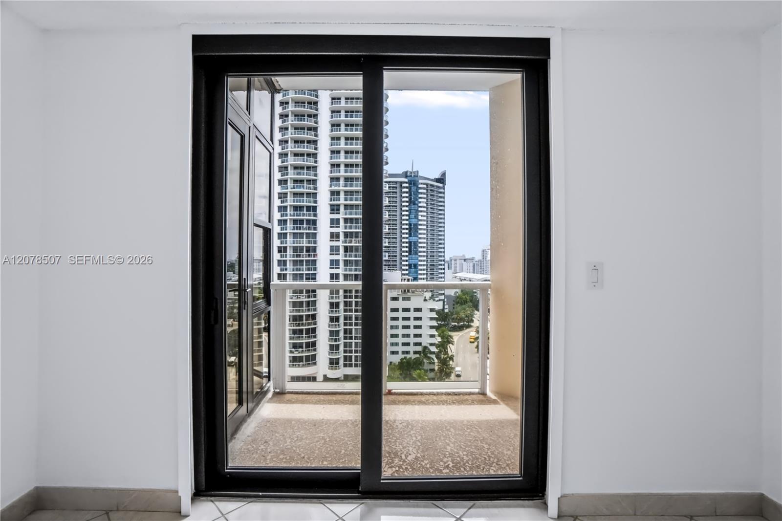 6423 S Collins Ave # 1702