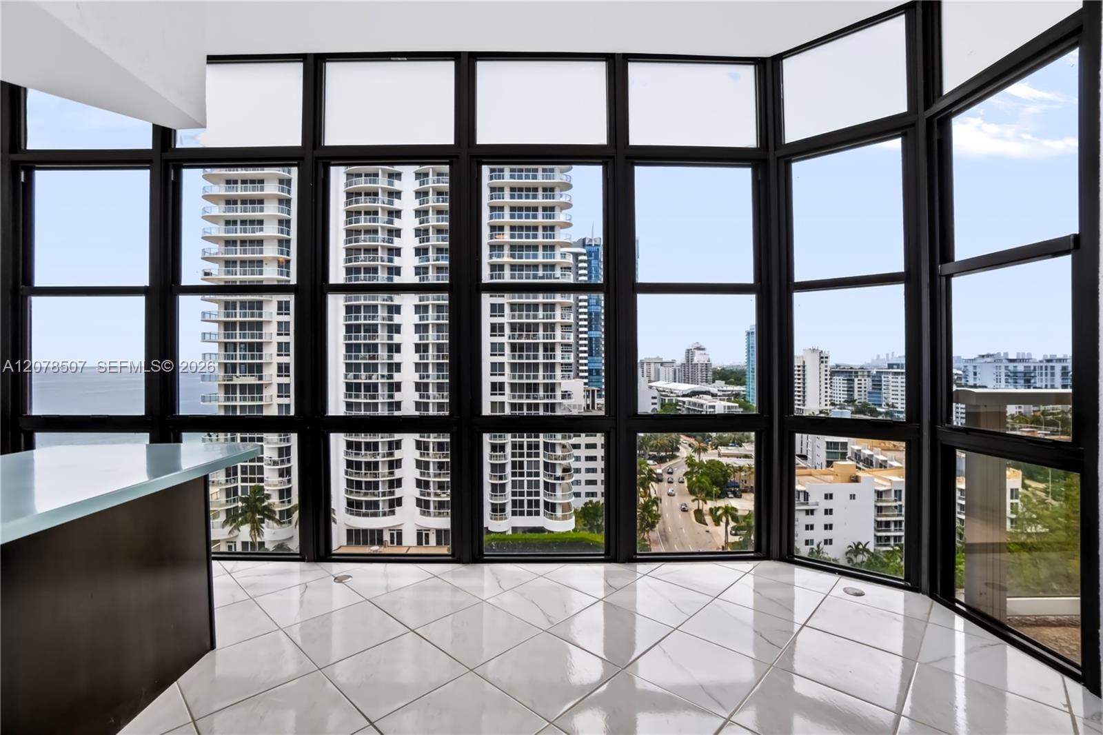 6423 S Collins Ave # 1702