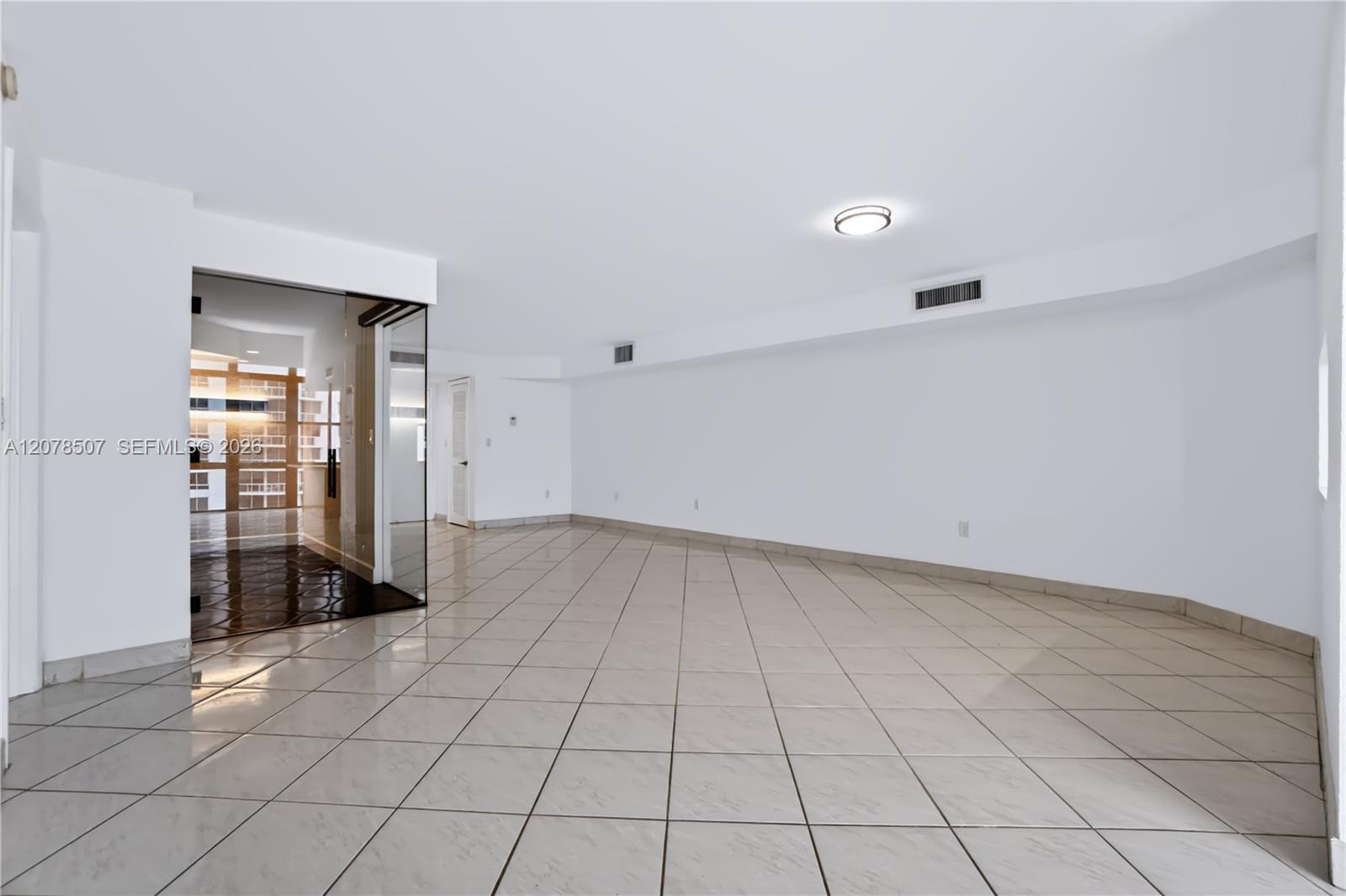 6423 S Collins Ave # 1702
