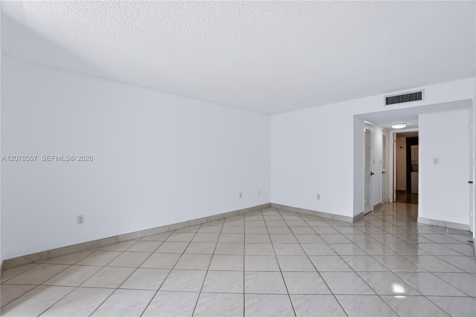6423 S Collins Ave # 1702