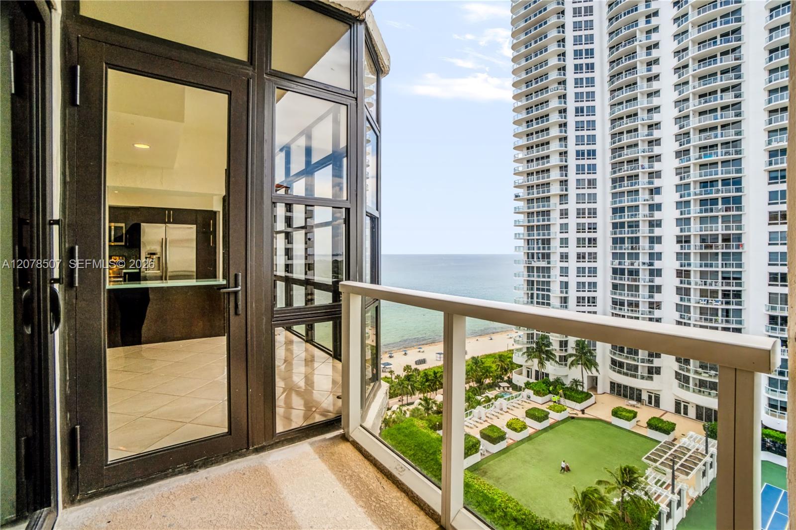 6423 S Collins Ave # 1702