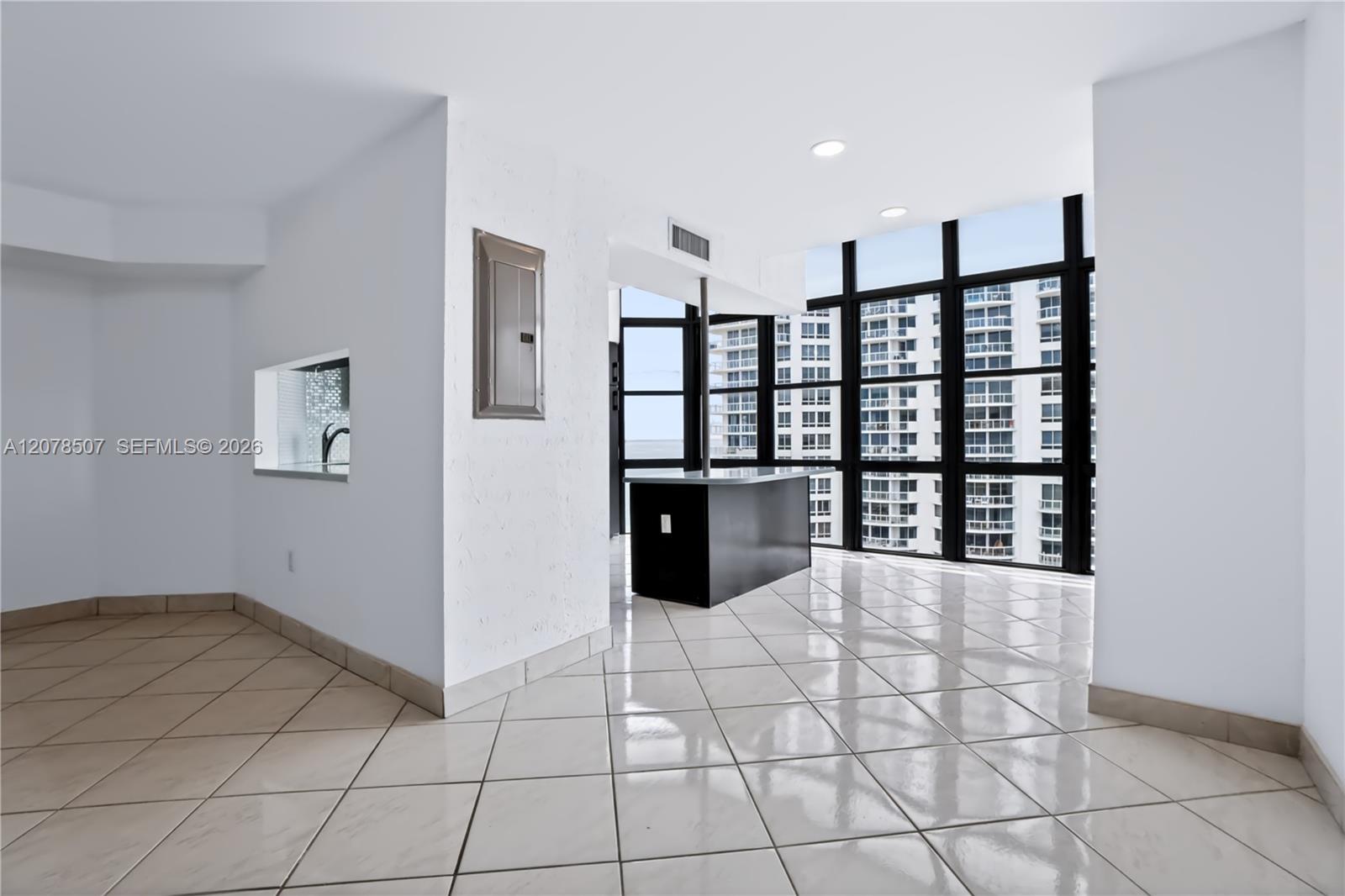 6423 S Collins Ave # 1702