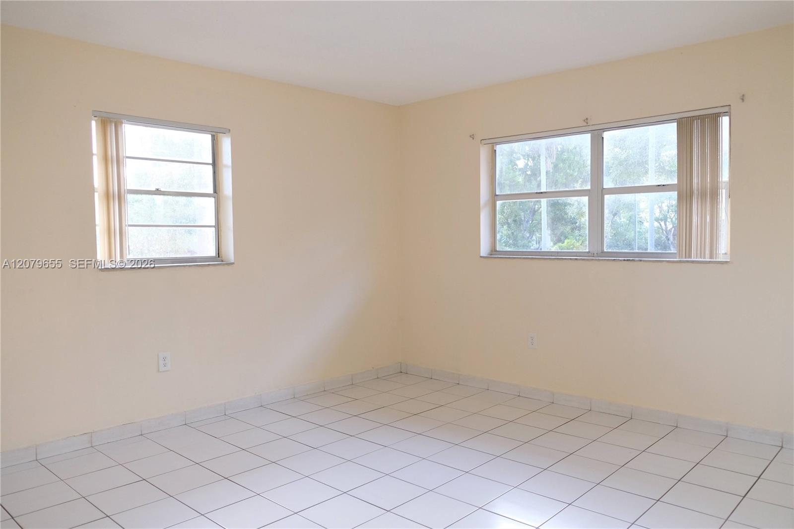 9962 SW 88th St # 7 Unit: 722-7