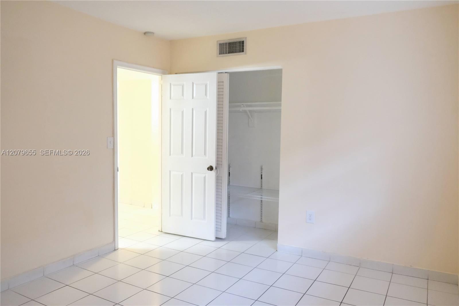 9962 SW 88th St # 7 Unit: 722-7