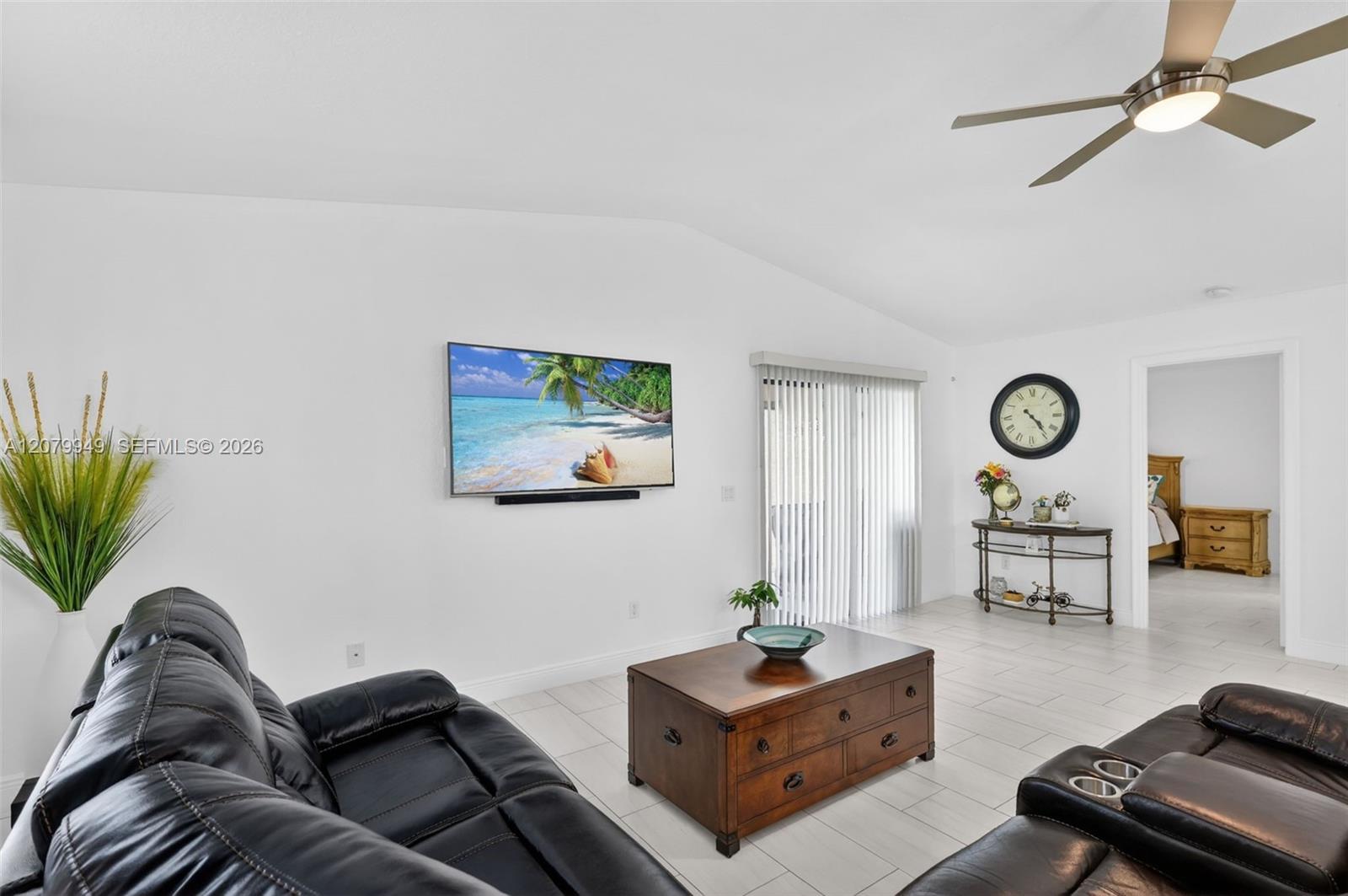 12 Barcelona Ln, Port St. Lucie