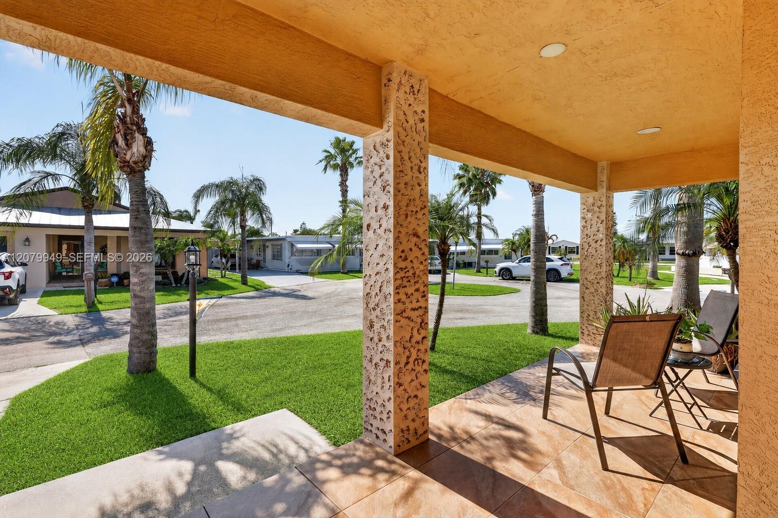 12 Barcelona Ln, Port St. Lucie