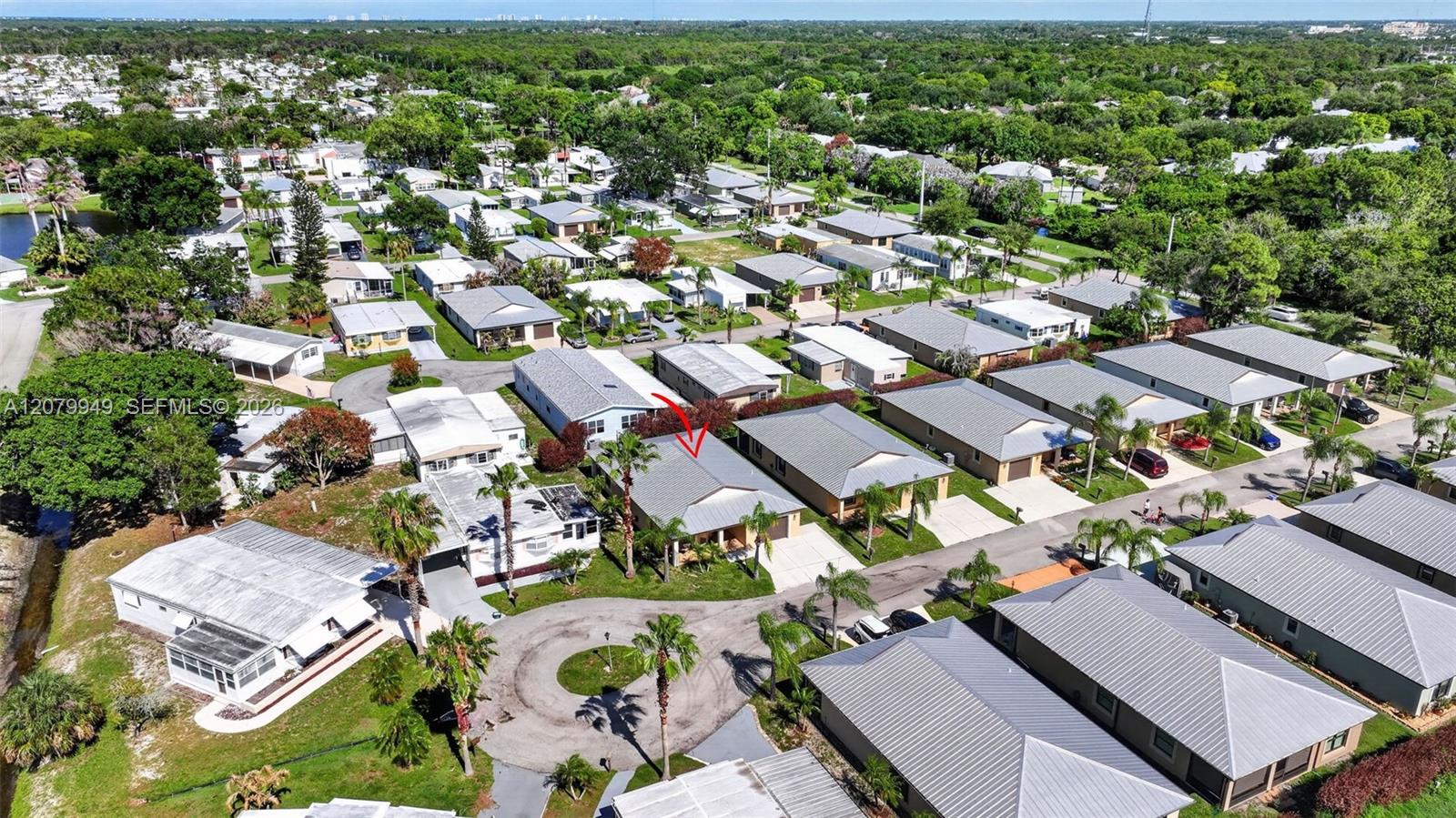 12 Barcelona Ln, Port St. Lucie