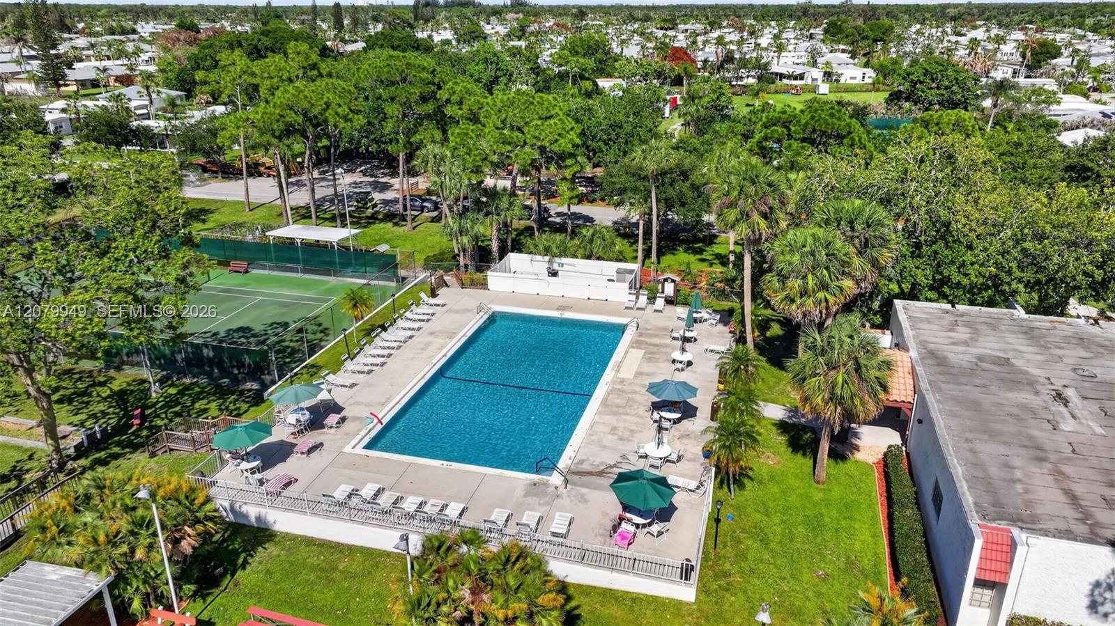 12 Barcelona Ln, Port St. Lucie