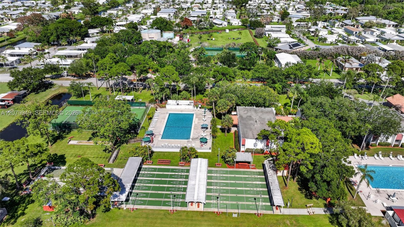 12 Barcelona Ln, Port St. Lucie