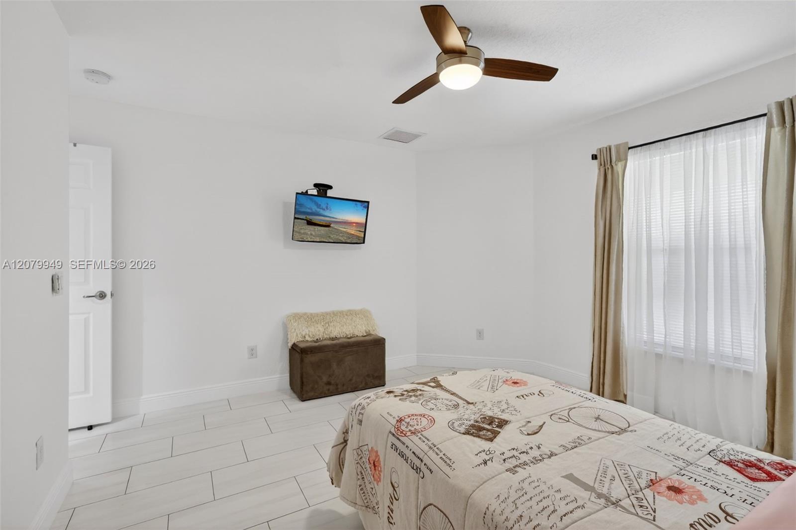 12 Barcelona Ln, Port St. Lucie