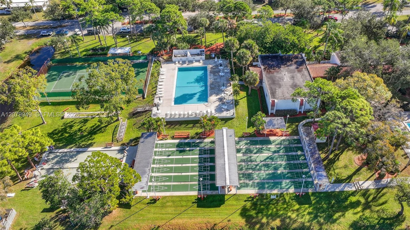 12 Barcelona Ln, Port St. Lucie
