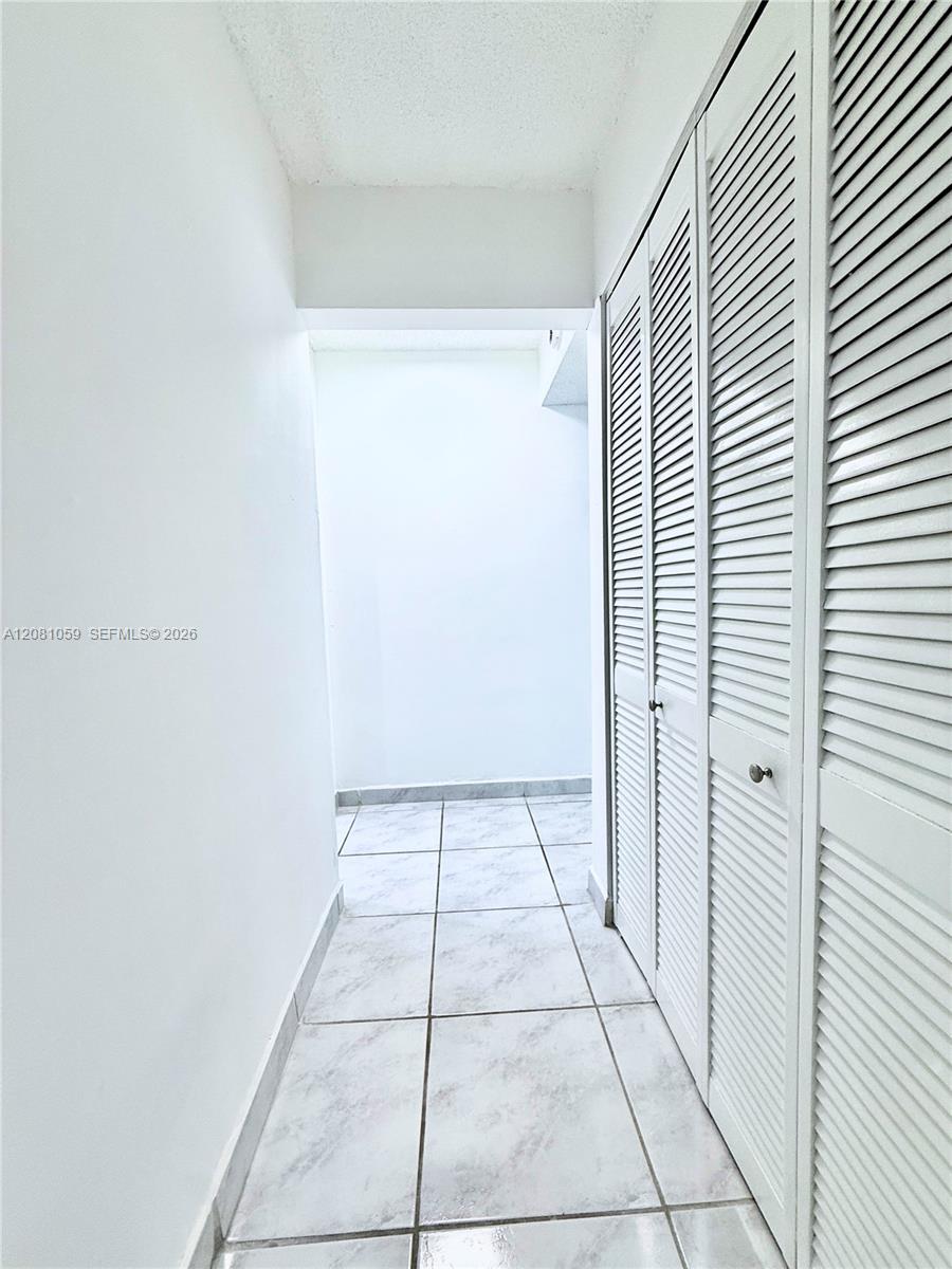 720 Collins Ave # 204