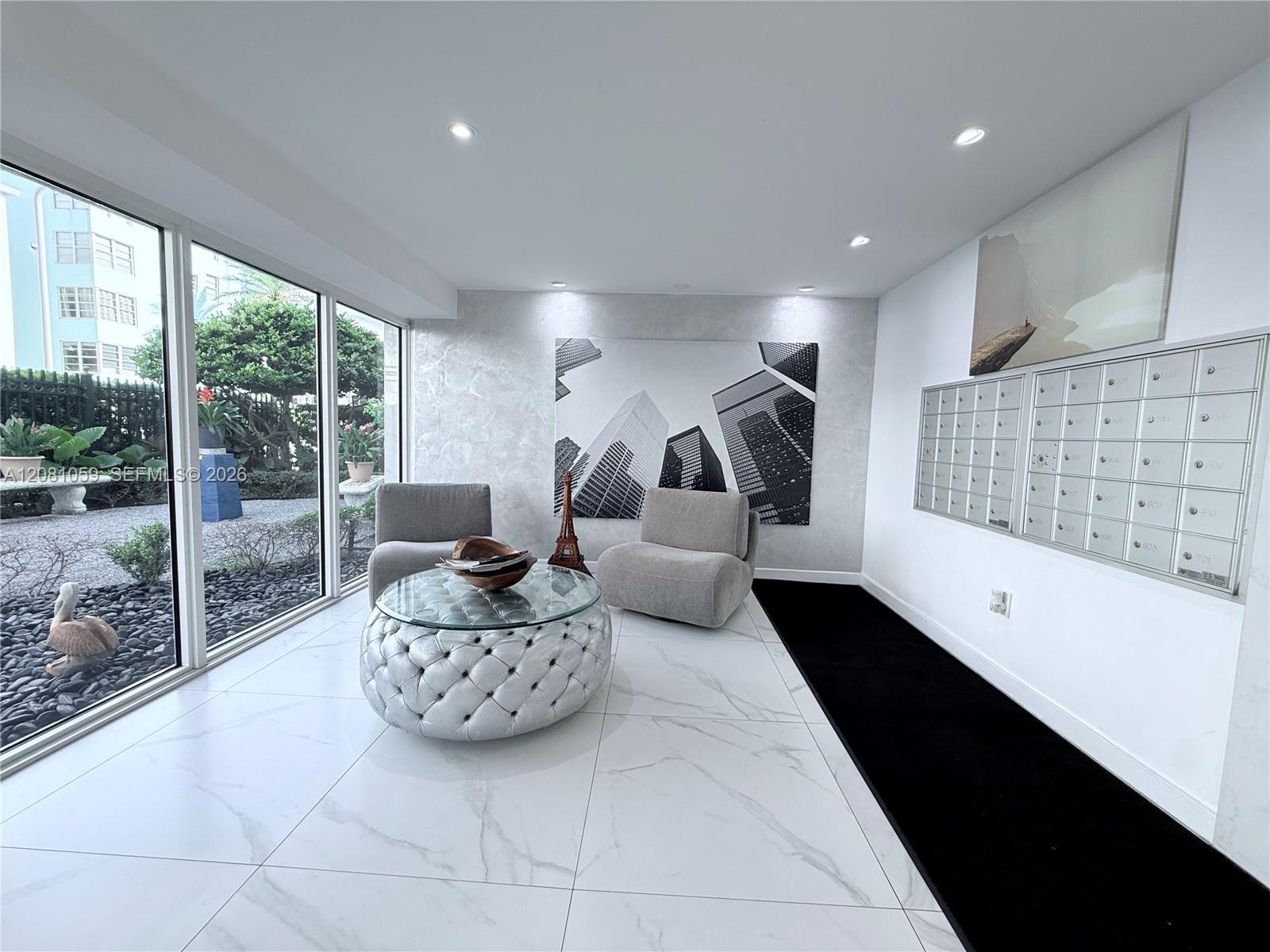 720 Collins Ave # 204