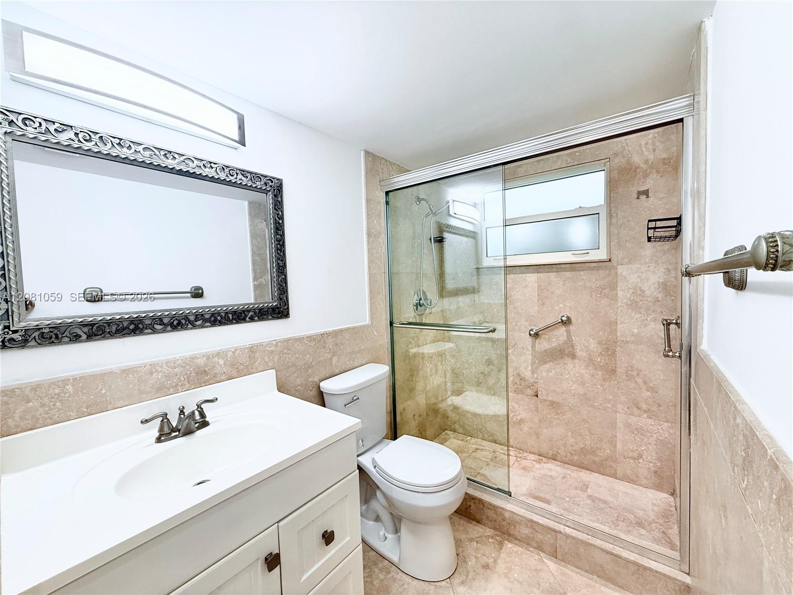 720 Collins Ave # 204