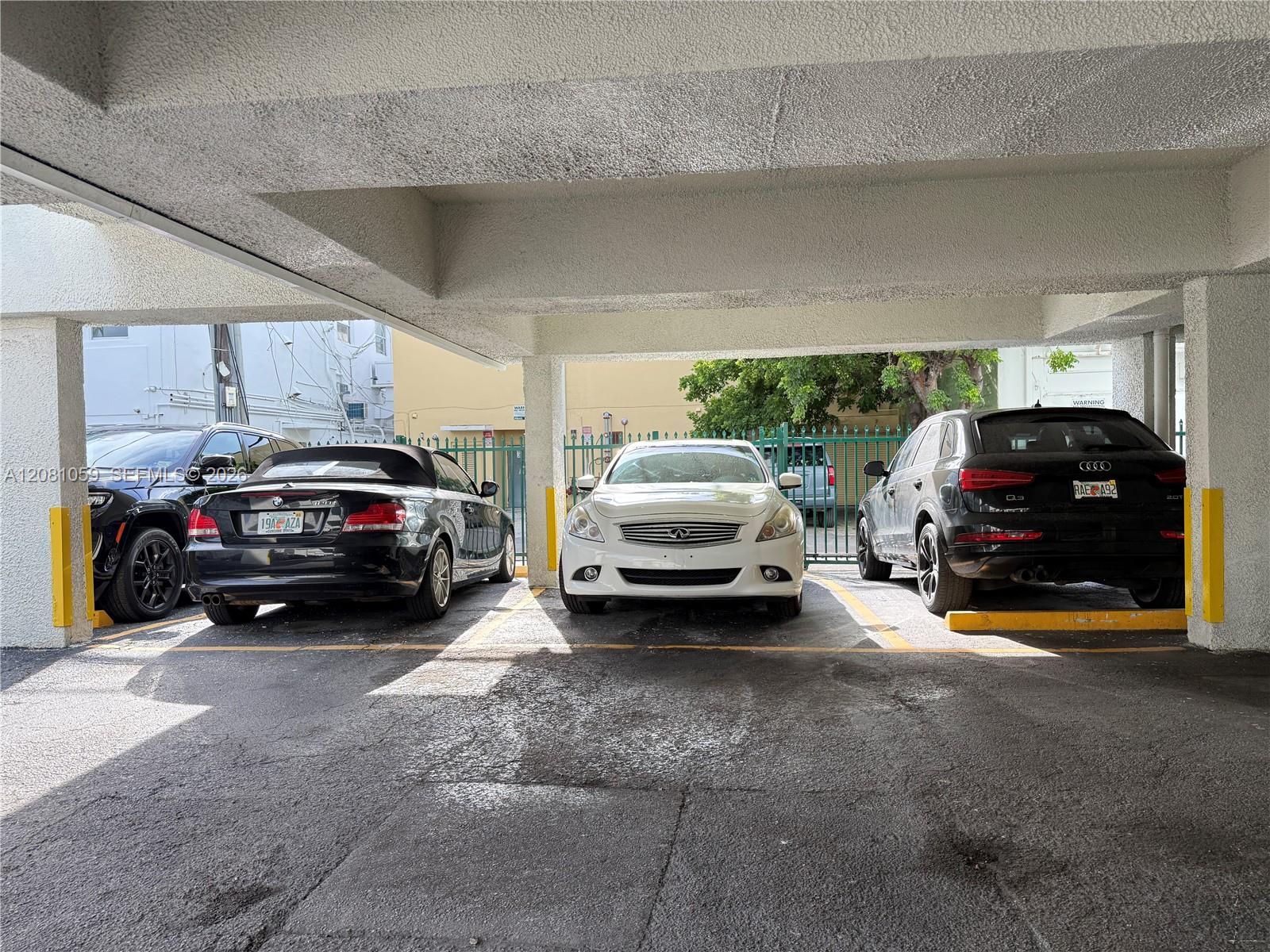 720 Collins Ave # 204