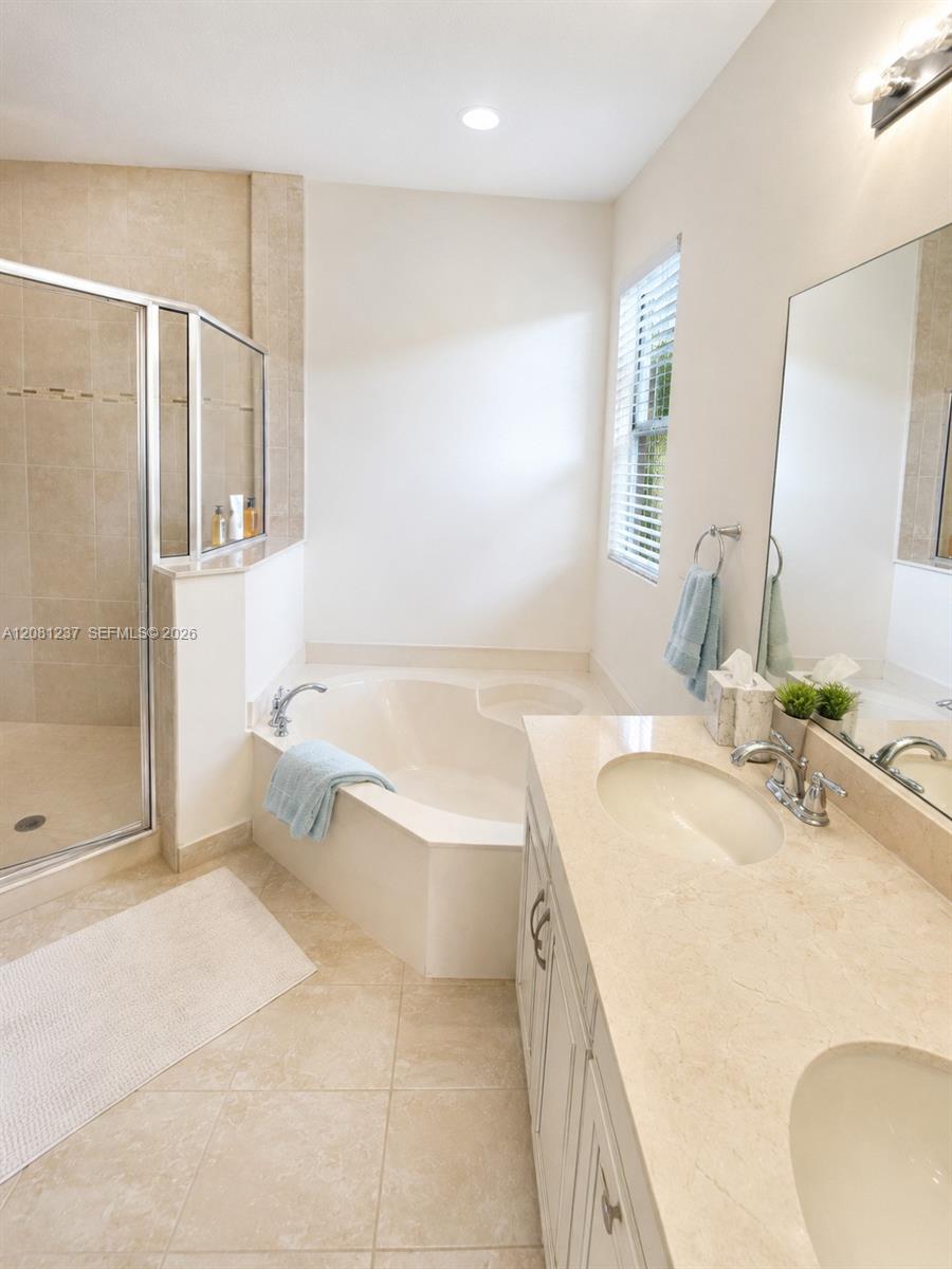 103 Gramercy Square Dr