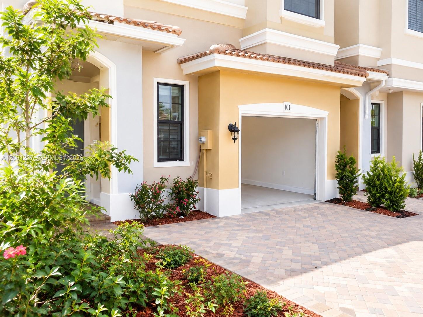103 Gramercy Square Dr