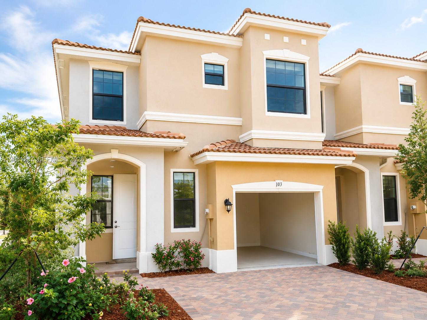 103 Gramercy Square Dr