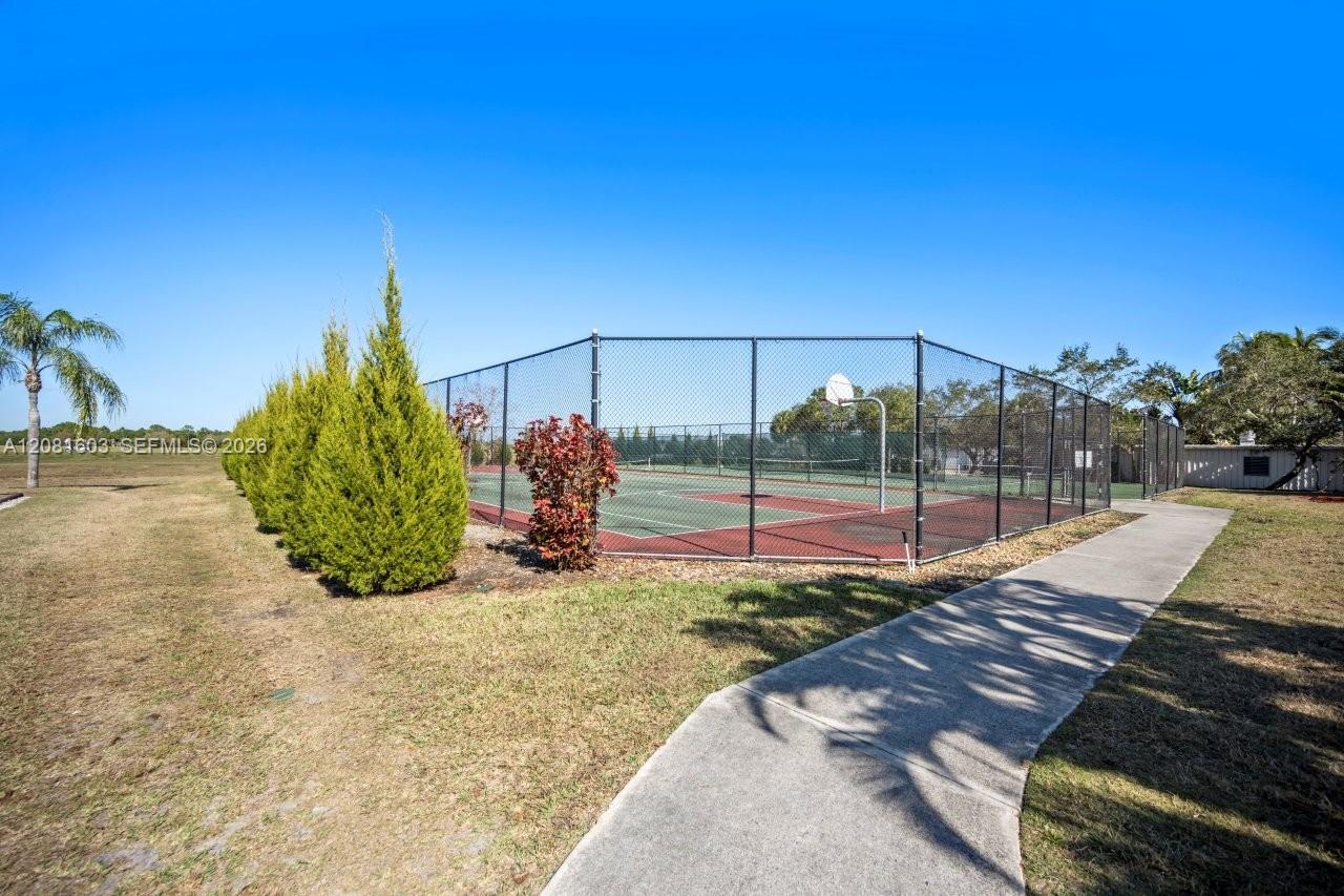 303 NW Somerset Cir, Port St. Lucie