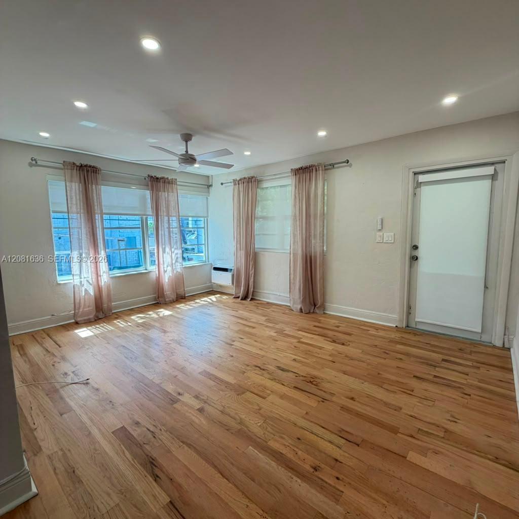 6944 Byron Ave # 9