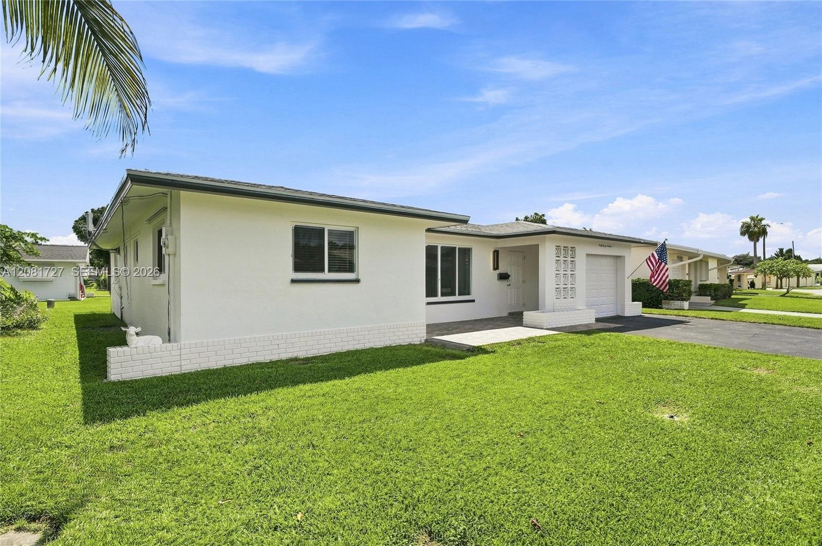 4716 NW 48th Ave