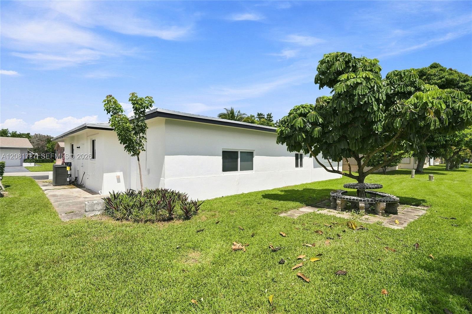 4716 NW 48th Ave