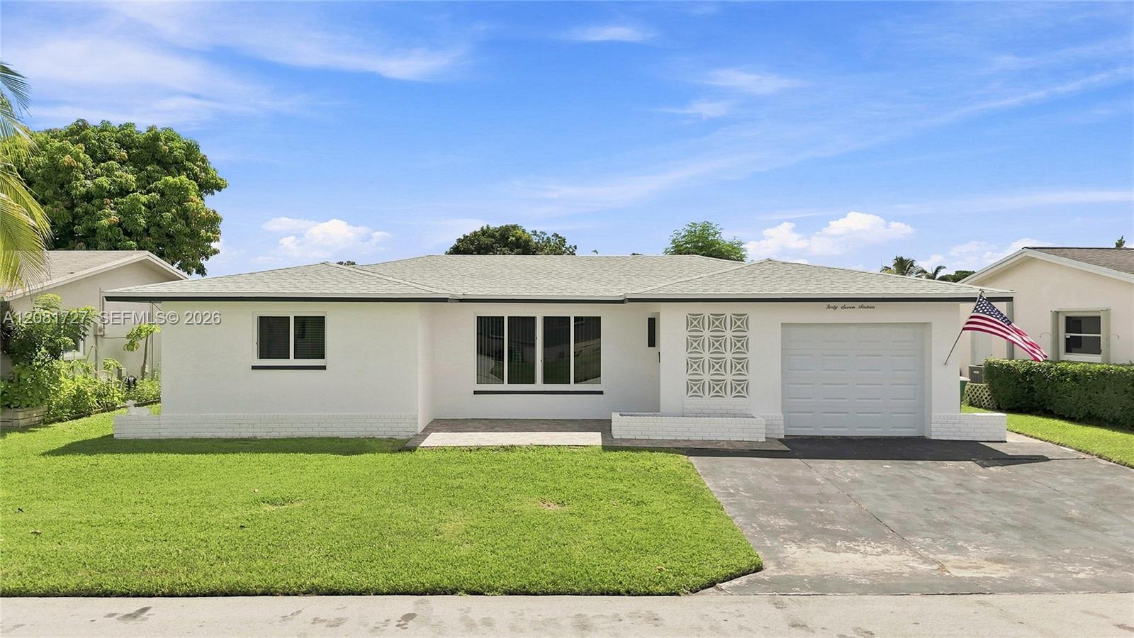 4716 NW 48th Ave