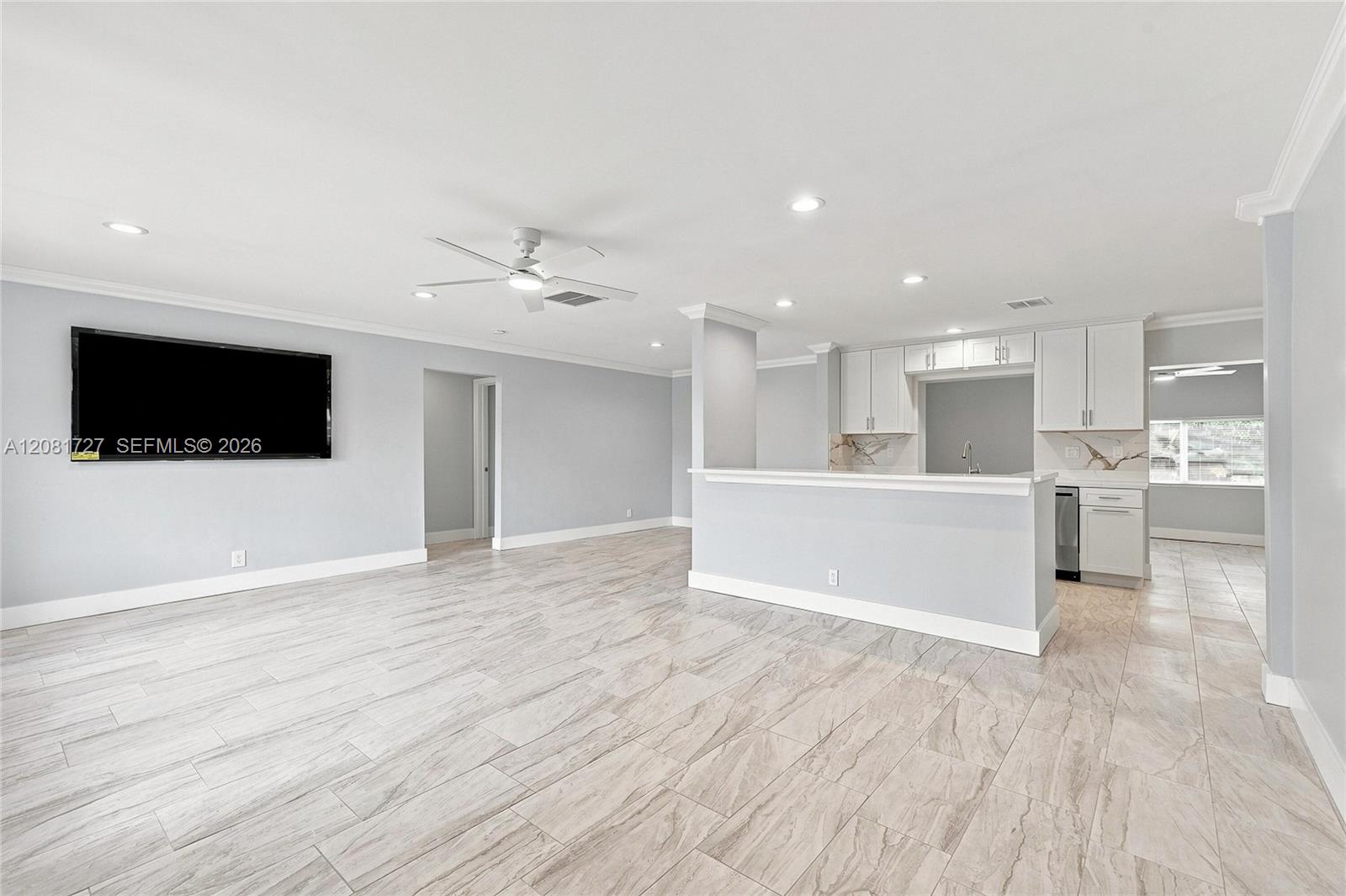 4716 NW 48th Ave