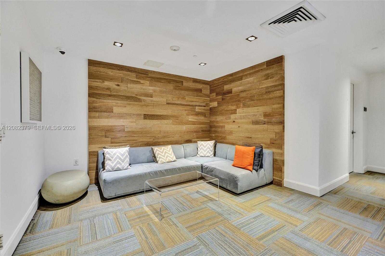 951 Brickell Ave # 1106