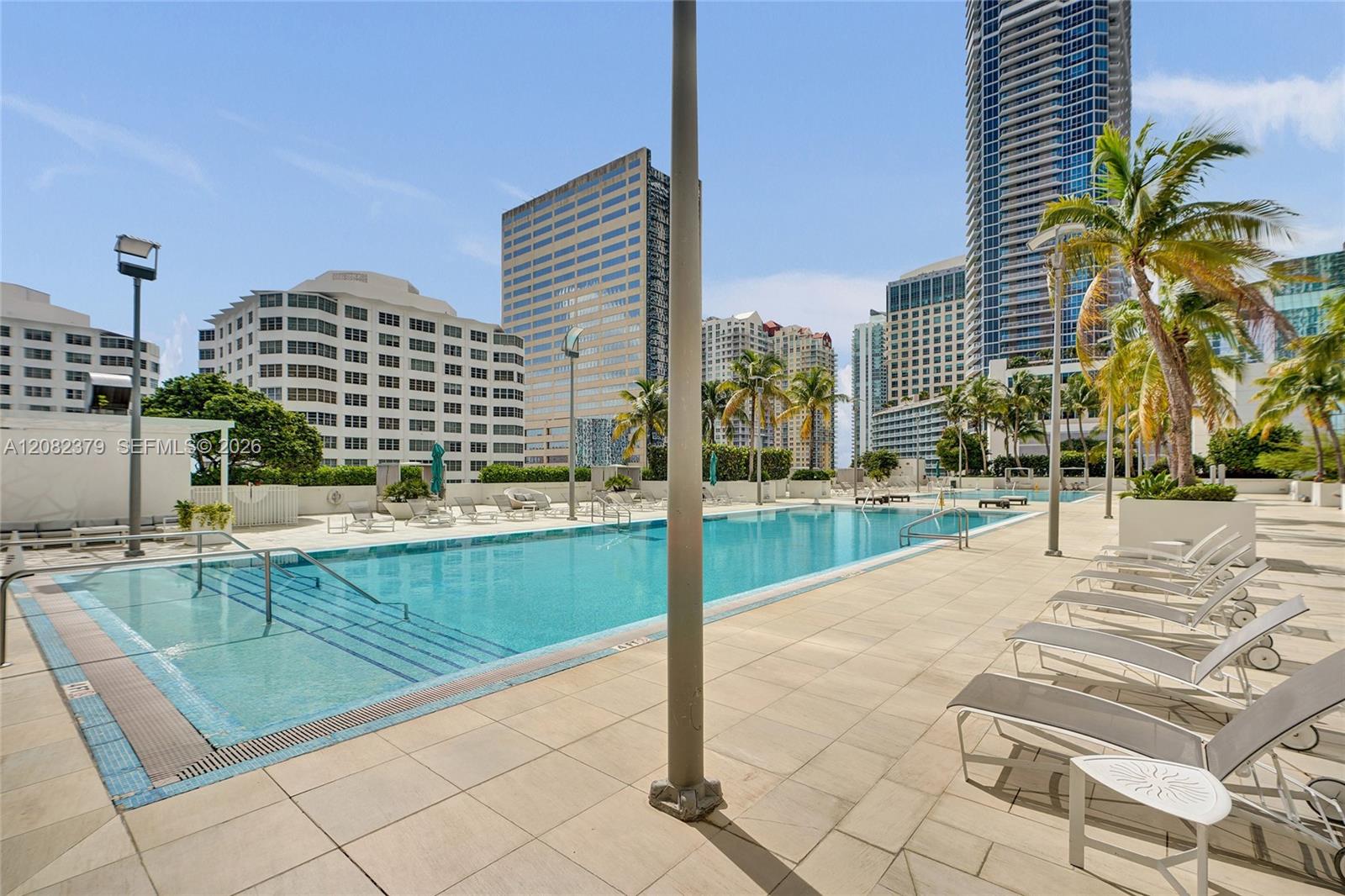 951 Brickell Ave # 1106