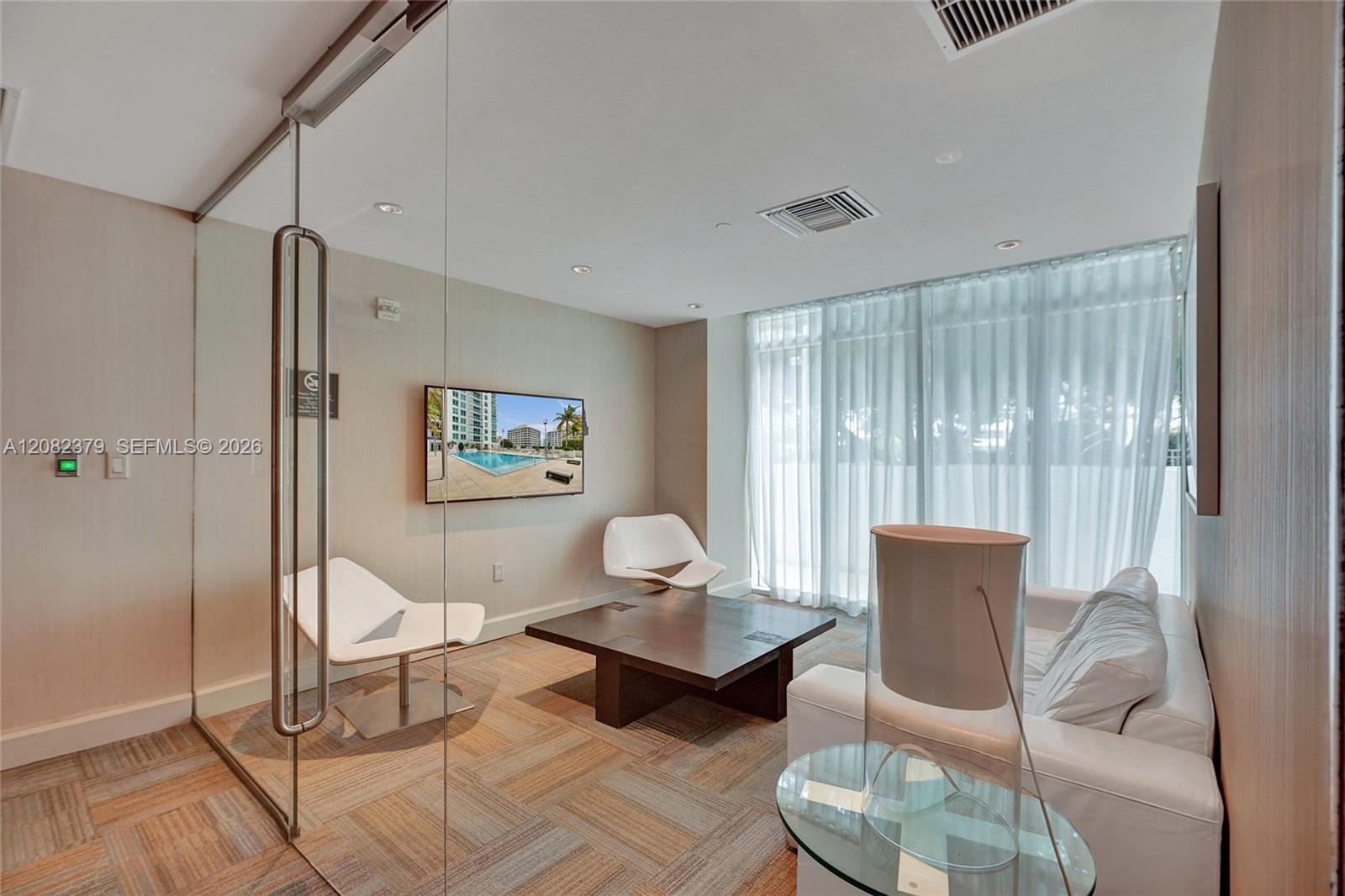 951 Brickell Ave # 1106