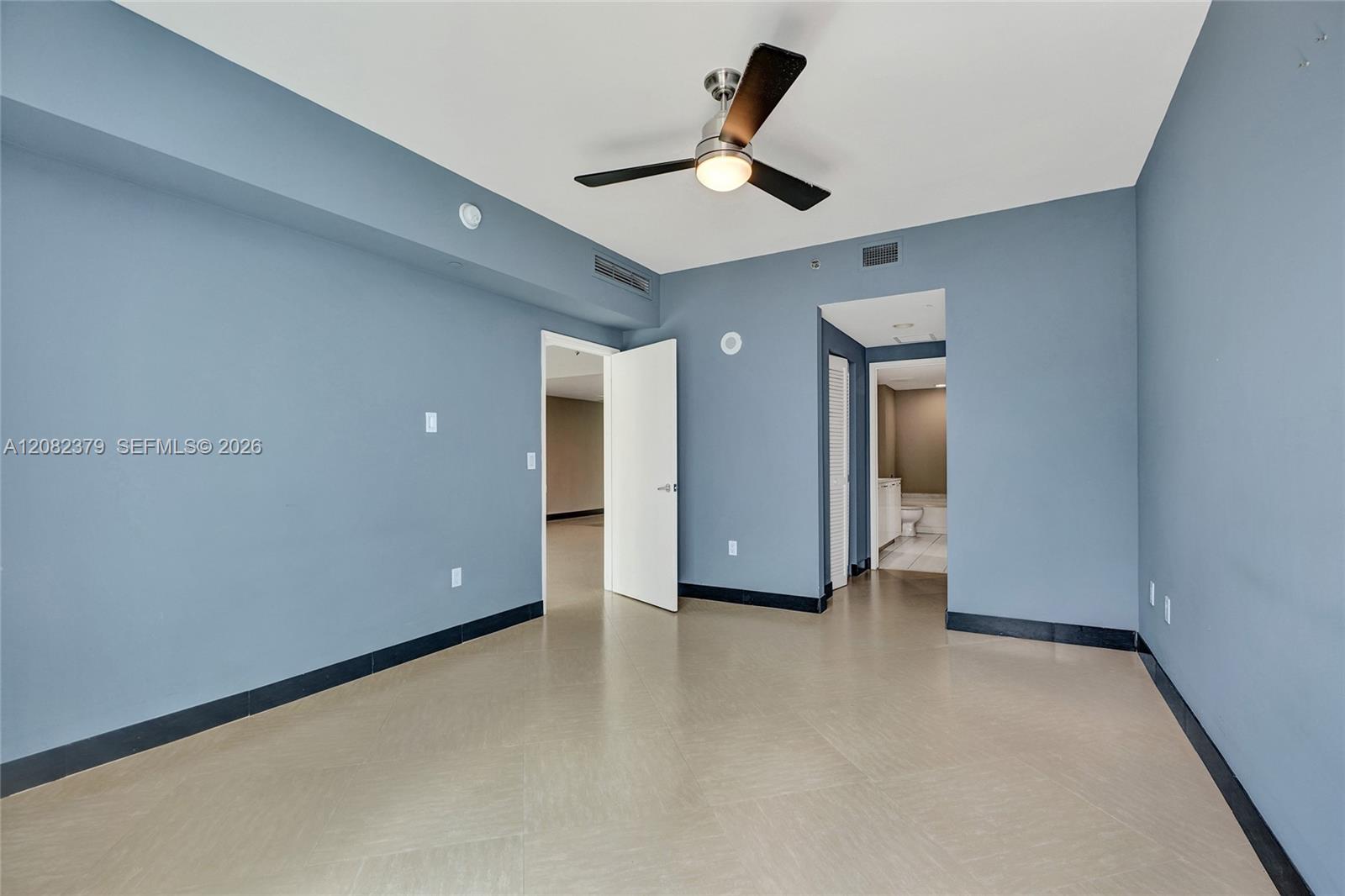 951 Brickell Ave # 1106