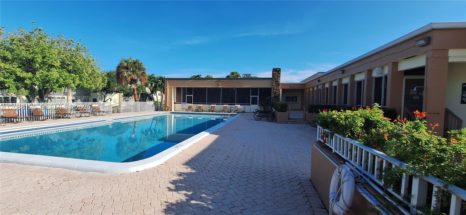 4990 E Sabal Palm Blvd # 202