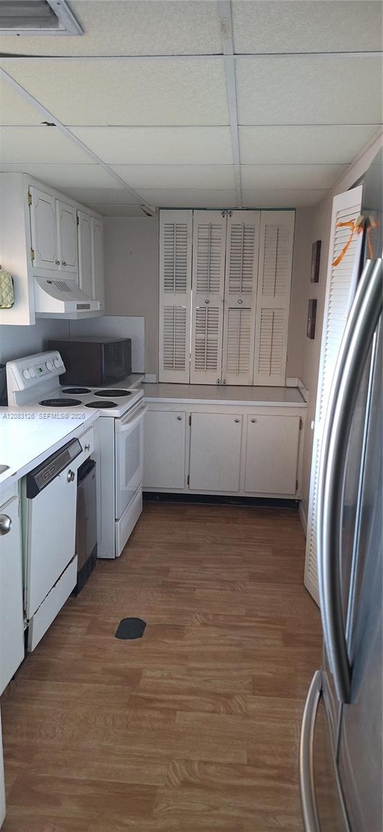 4990 E Sabal Palm Blvd # 202