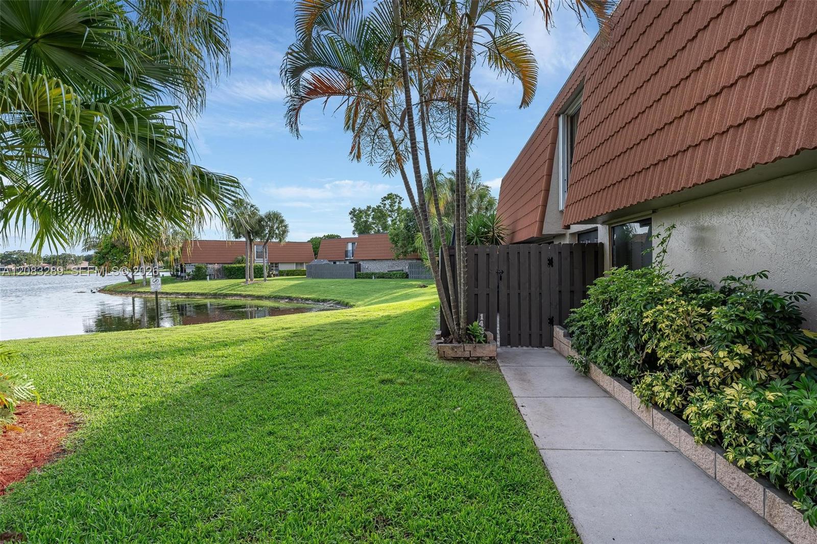 1427 SW 109th Way