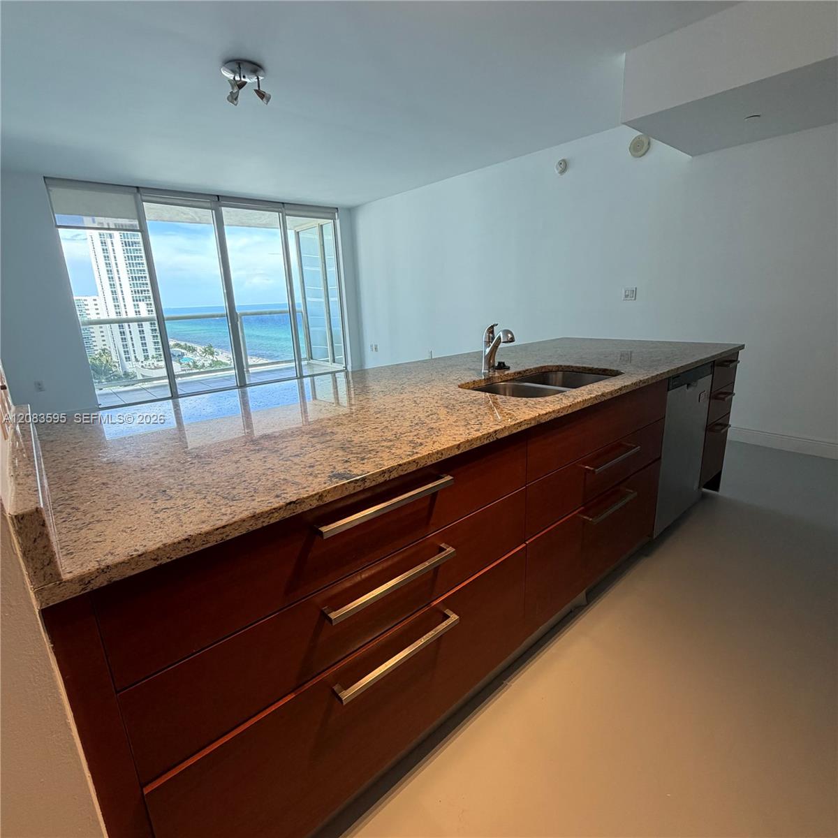 1830 S Ocean Dr # 1409