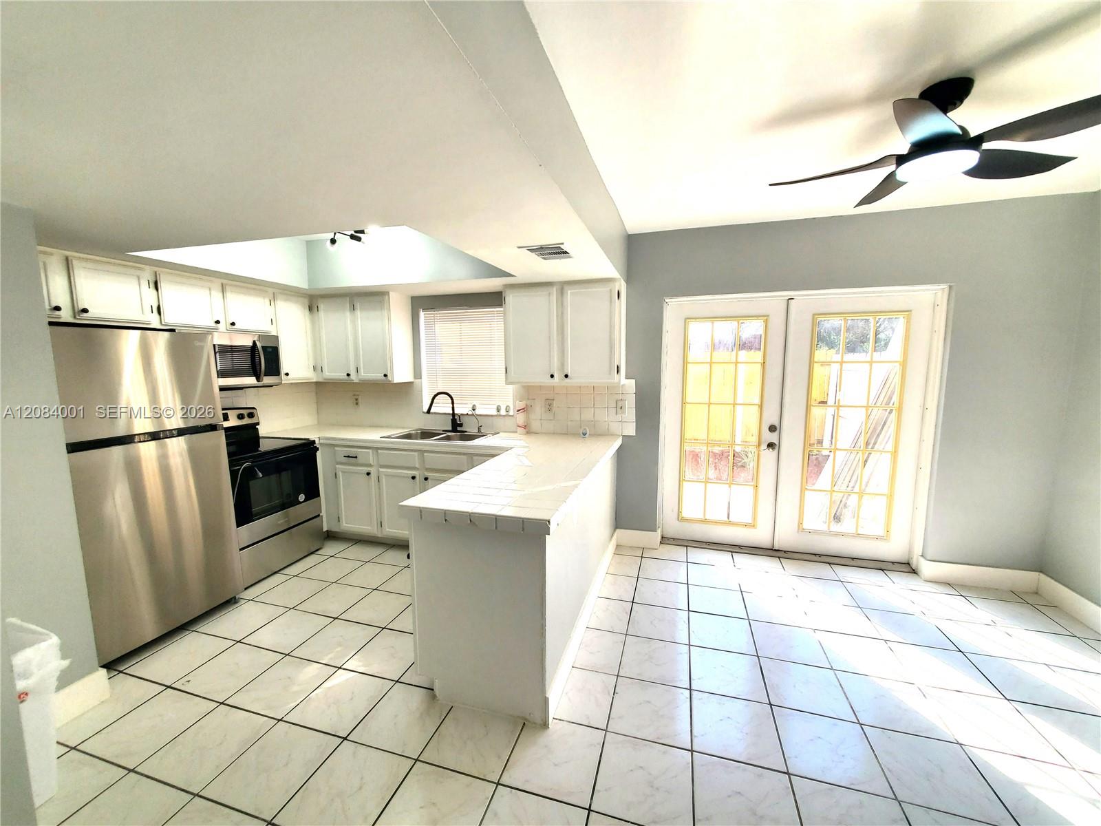 7926 Kimberly Blvd # 202
