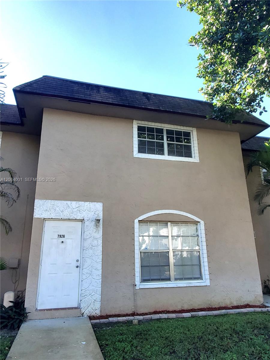 7926 Kimberly Blvd # 202