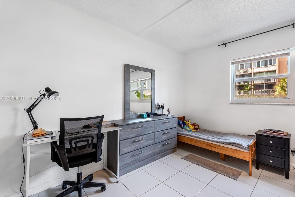 319 NE 14th Ave # 106