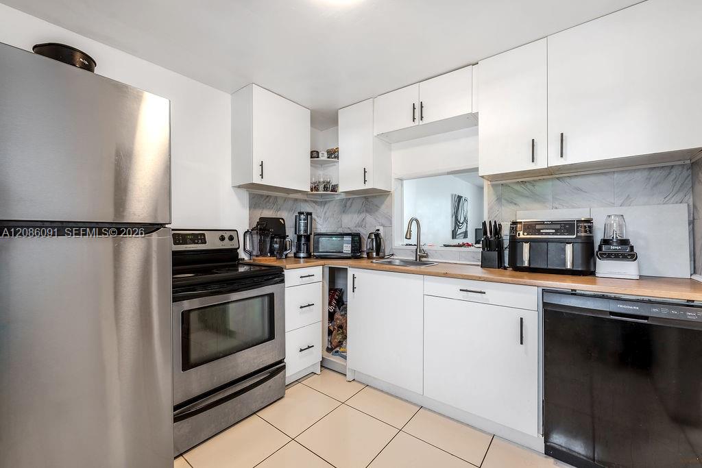 319 NE 14th Ave # 106