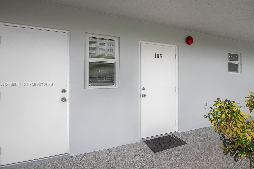 319 NE 14th Ave # 106
