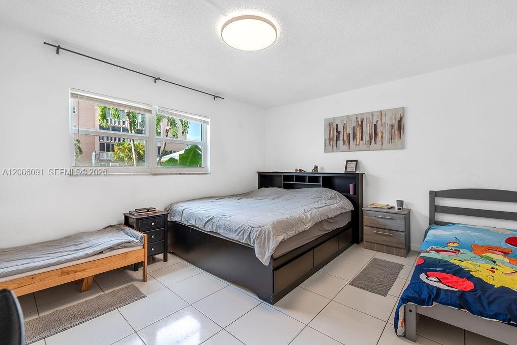 319 NE 14th Ave # 106