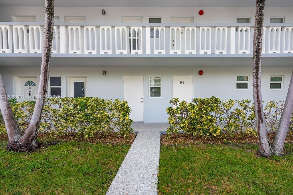 319 NE 14th Ave # 106