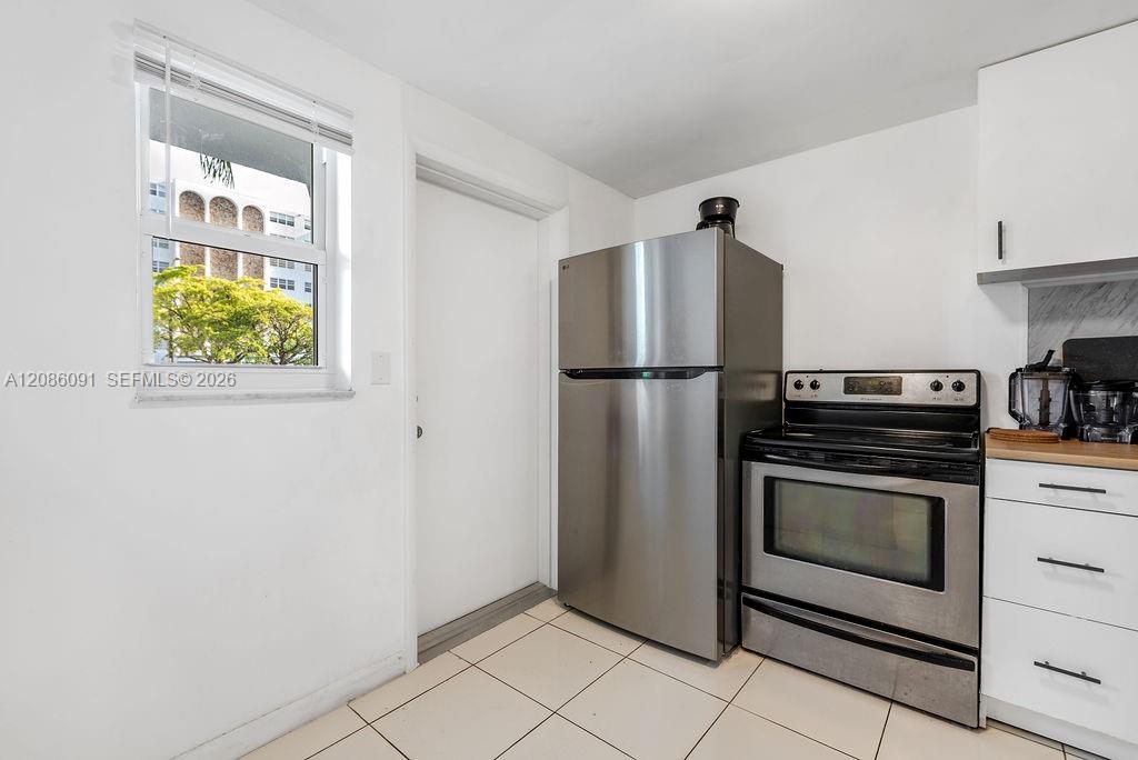 319 NE 14th Ave # 106