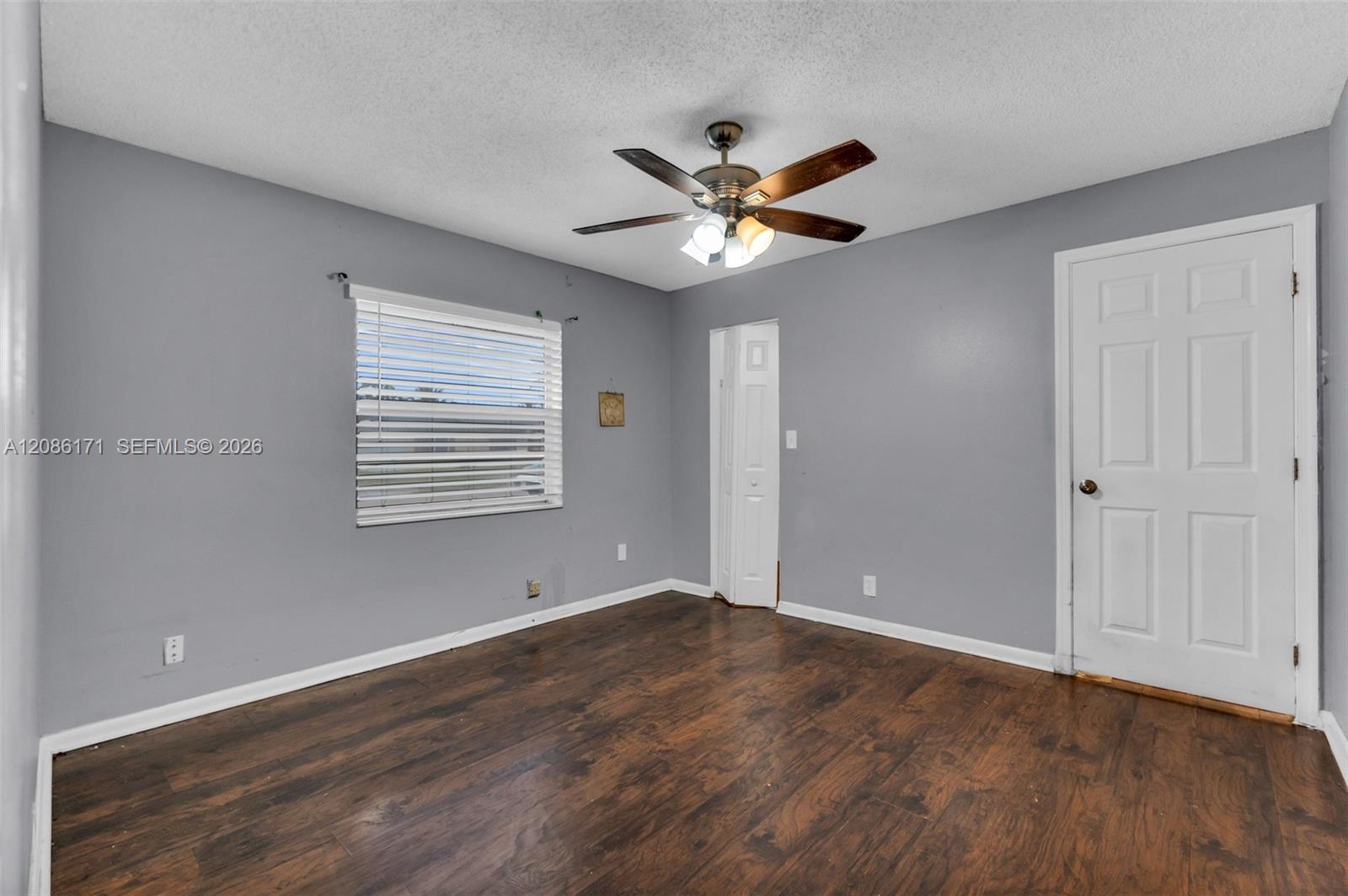 608 SW 76th Ter