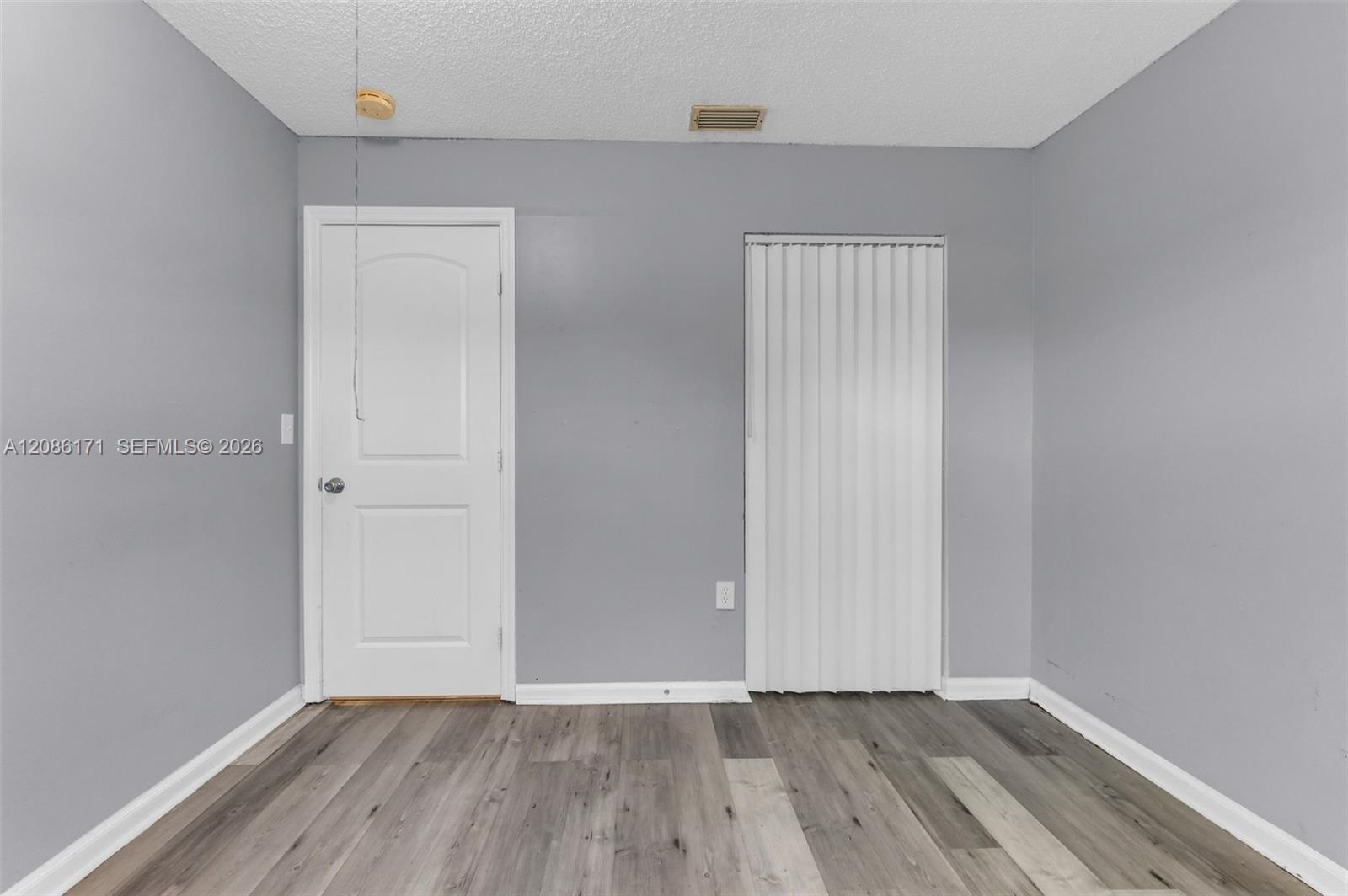 608 SW 76th Ter
